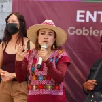 Yoselin Mendoza impulsan mejora de vialidades en colonias de Nicolás Romero